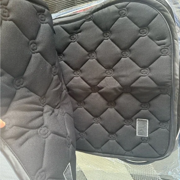 Equestrian Stockholm Saddle Pad - Picture 2 of 3